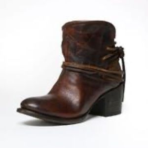 FREEBIRD Casey Leather boots